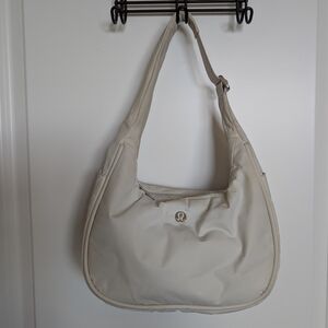 lululemon athletica Cream Shoulder Bag 4L